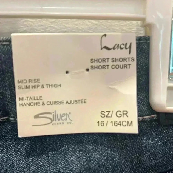 Girls Silver Jeans Co. blue Jean shorts size 16. NWT. - Picture 4 of 10